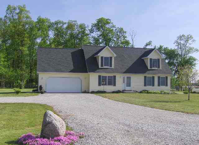 8470 E 275 S, Lagrange, IN 46761 photo 1