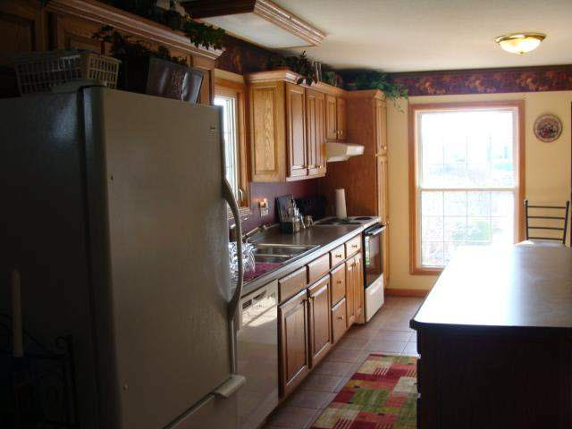1110 W 2nd St, Ligonier, IN 46767 photo 8