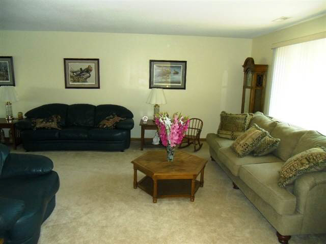 110 Crescent Ave, Kendallville, IN 46755 photo 6