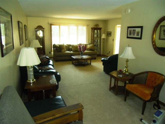 110 Crescent Ave, Kendallville, IN 46755 photo 5
