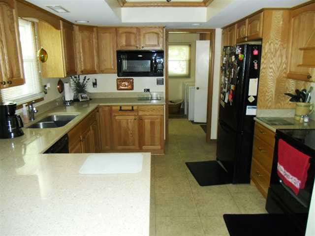 110 Crescent Ave, Kendallville, IN 46755 photo 7