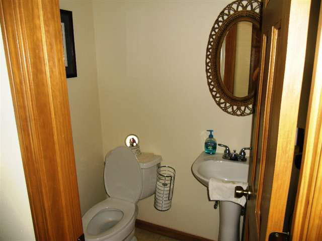 110 Crescent Ave, Kendallville, IN 46755 photo 15
