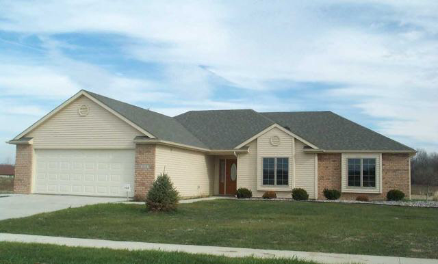 1604 Duesenberg Dr, Auburn, IN 46706 photo 1