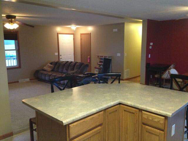 6695 S 550 E, Wolcottville, IN 46795 photo 8