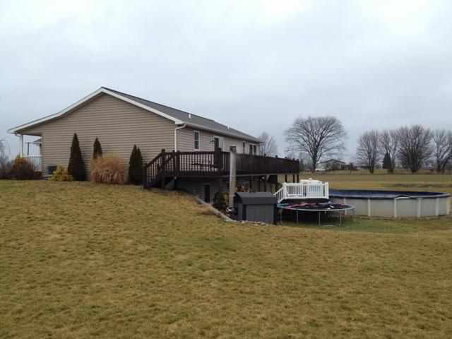 6695 S 550 E, Wolcottville, IN 46795 photo 2