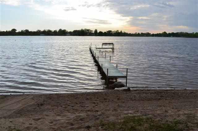 895 Park Drive Turkey Lk, Lagrange, IN 46761 photo 2