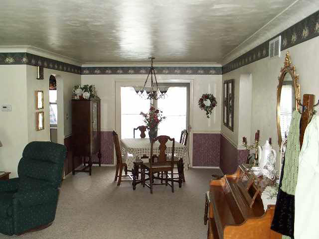 2039 Walden Dr, Auburn, IN 46706 photo 4