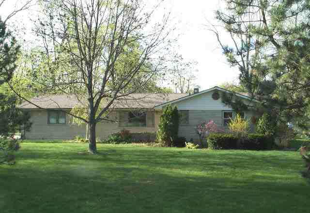 2039 Walden Dr, Auburn, IN 46706 photo 1