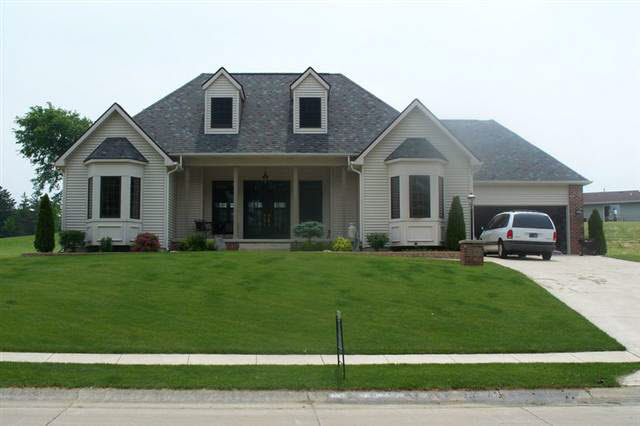 704 Taylor Ln, Albion, IN 46701 photo 1