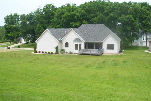 704 Taylor Ln, Albion, IN 46701 photo 7