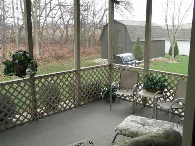 1305 Ashwood Dr, Auburn, IN 46706 photo 9