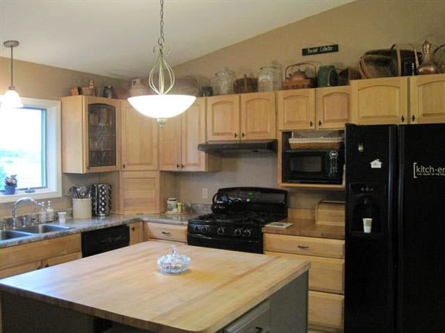 11393 E Baseline Rd, Avilla, IN 46710 photo 4