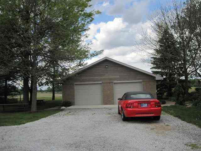 11393 E Baseline Rd, Avilla, IN 46710 photo 3