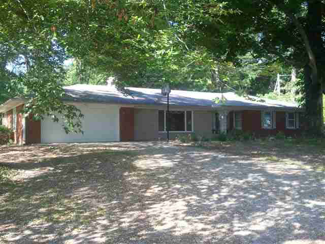 1608 E Kammerer Rd, Kendallville, IN 46755 photo 1