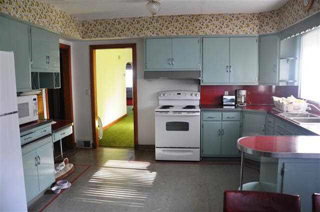 460 N Morton St, Shipshewana, IN 46565 photo 7