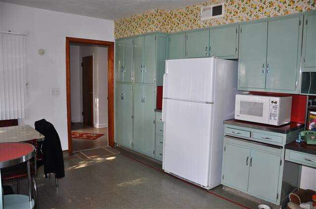 460 N Morton St, Shipshewana, IN 46565 photo 8