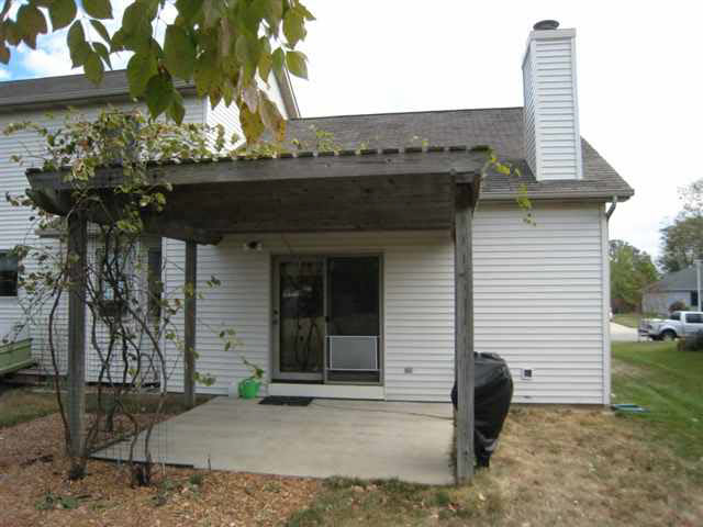 1307 Elm St, Auburn, IN 46706 photo 17