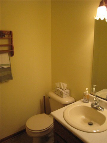 1307 Elm St, Auburn, IN 46706 photo 12