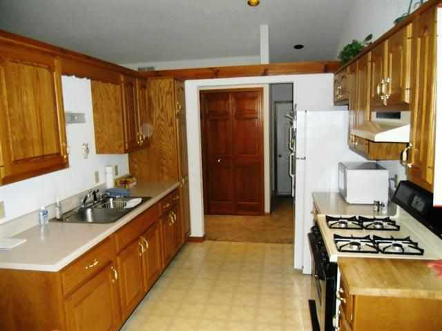 205 Watercrest Ct, Avilla, IN 46710 photo 3