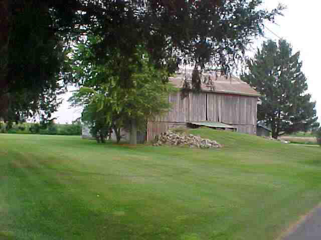 11549 W 450 N, Cromwell, IN 46732 photo 2