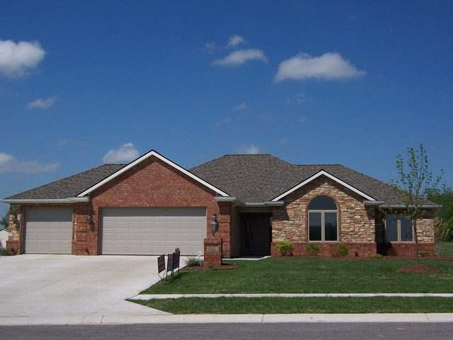 1921 Virginia Ln, Auburn, IN 46706 photo 1