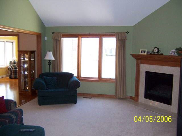 1921 Virginia Ln, Auburn, IN 46706 photo 2