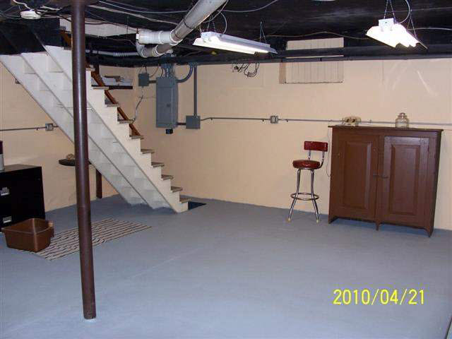 311 S Main St, Auburn, IN 46706 photo 20