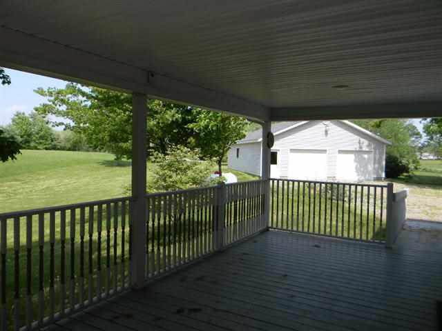 2675 E 050 N, Lagrange, IN 46761 photo 4