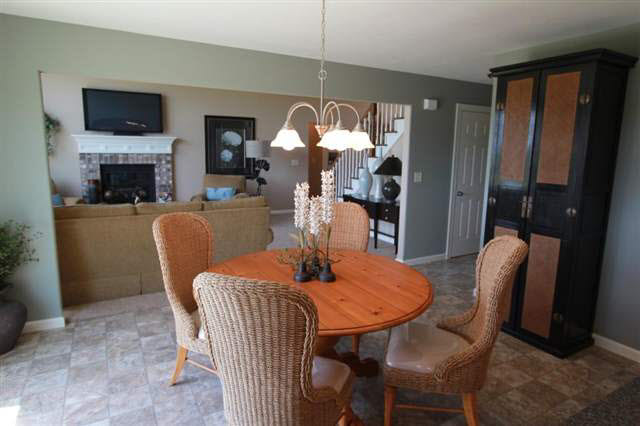 16224 Brunswick Dr, Goshen, IN 46526 photo 9