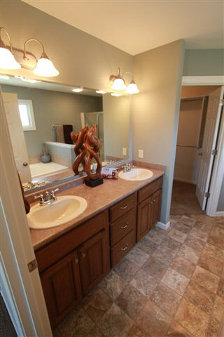 16224 Brunswick Dr, Goshen, IN 46526 photo 16
