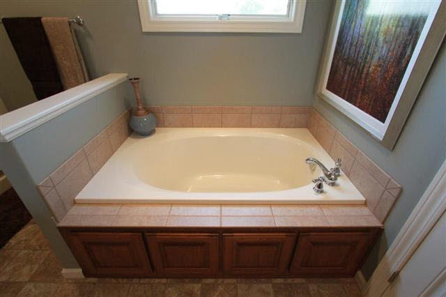 16224 Brunswick Dr, Goshen, IN 46526 photo 13