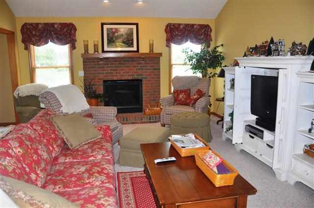 1525 Berkshire Ct E, Shipshewana, IN 46565 photo 10