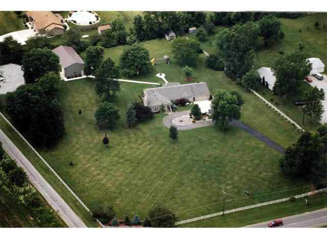 5656 County Road 427, Auburn, IN 46706 photo 1