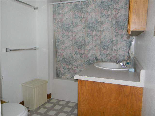 5870 S 550 E Adams Lk, Wolcottville, IN 46795 photo 18