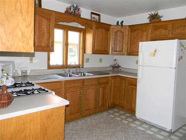 5870 S 550 E Adams Lk, Wolcottville, IN 46795 photo 11