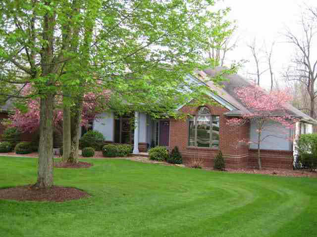 2710 Crossbranch Ct, Fort Wayne, IN 46825 photo 1