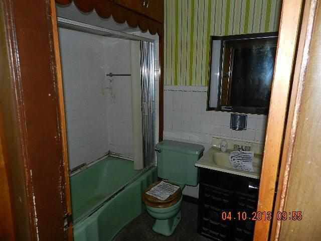 109 Broadway St, Argos, IN 46501 photo 9