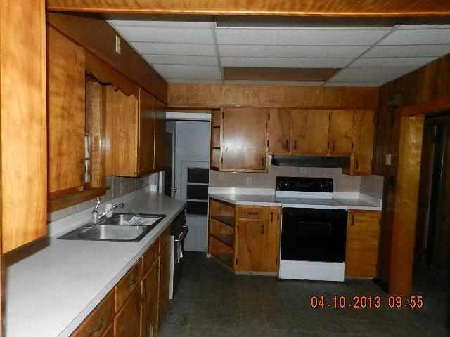 109 Broadway St, Argos, IN 46501 photo 5
