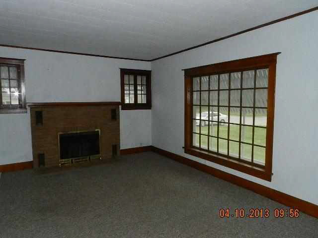 109 Broadway St, Argos, IN 46501 photo 4