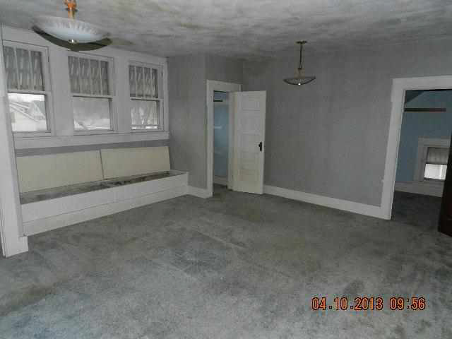 109 Broadway St, Argos, IN 46501 photo 7