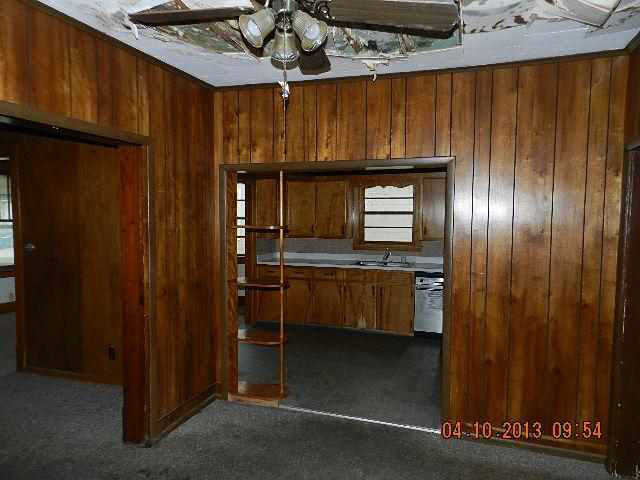 109 Broadway St, Argos, IN 46501 photo 11