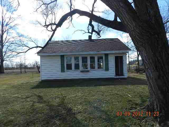 6810 E Harrold Rd, Churubusco, IN 46723 photo 1