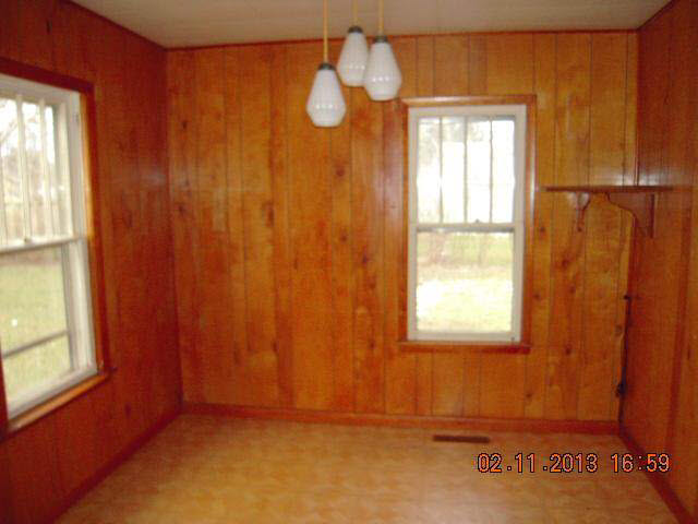 2118 Decamp Ave, Elkhart, IN 46517 photo 5