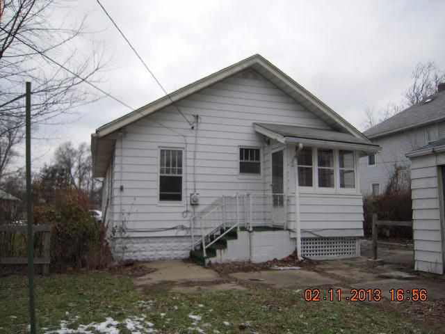 2118 Decamp Ave, Elkhart, IN 46517 photo 9