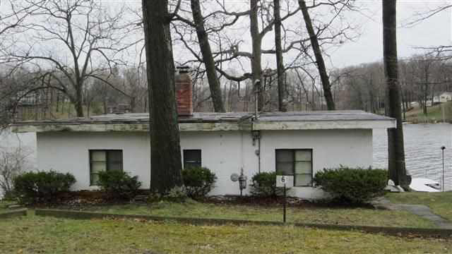 9558 N Hiawatha Ln, Syracuse, IN 46567 photo 1