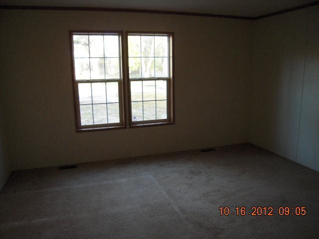2009 Shaffer Ave, Elkhart, IN 46517 photo 8