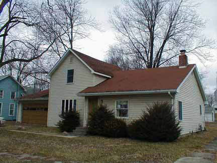 302 W Section St, Claypool, IN 46510 photo 1