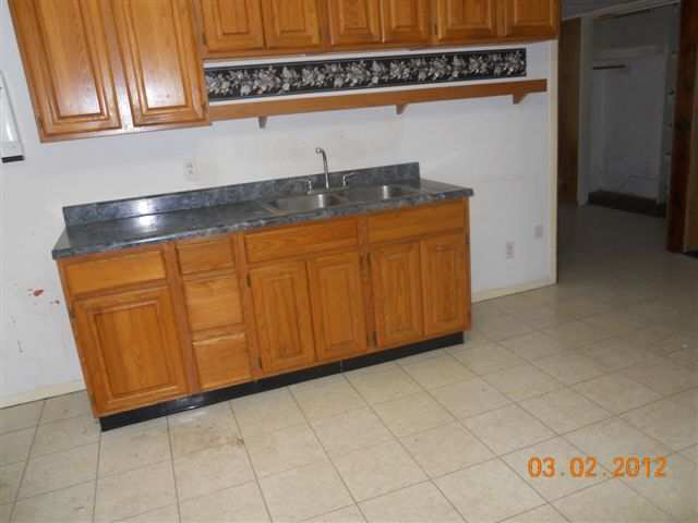 8974 E Circle Dr, Syracuse, IN 46567 photo 2