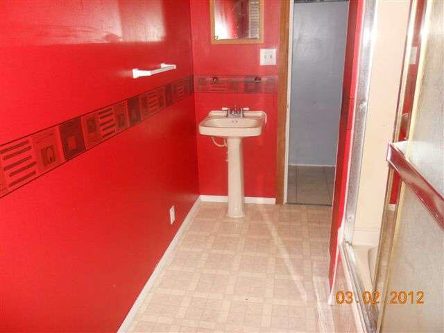 8974 E Circle Dr, Syracuse, IN 46567 photo 5