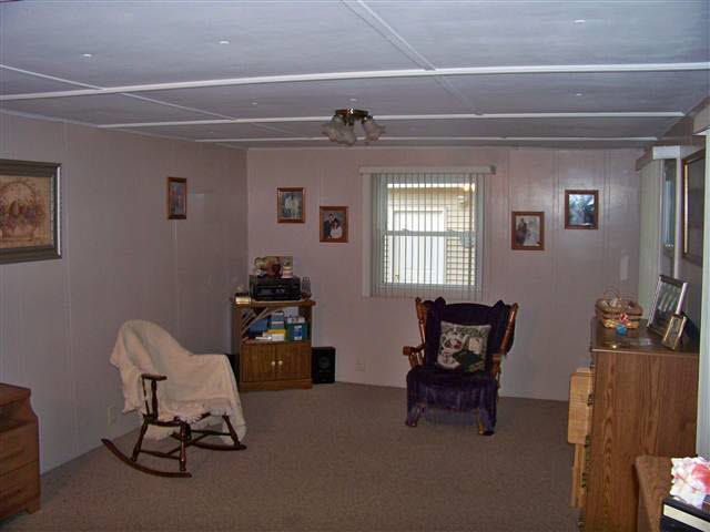 9172 N Koher Rd E, Syracuse, IN 46567 photo 6